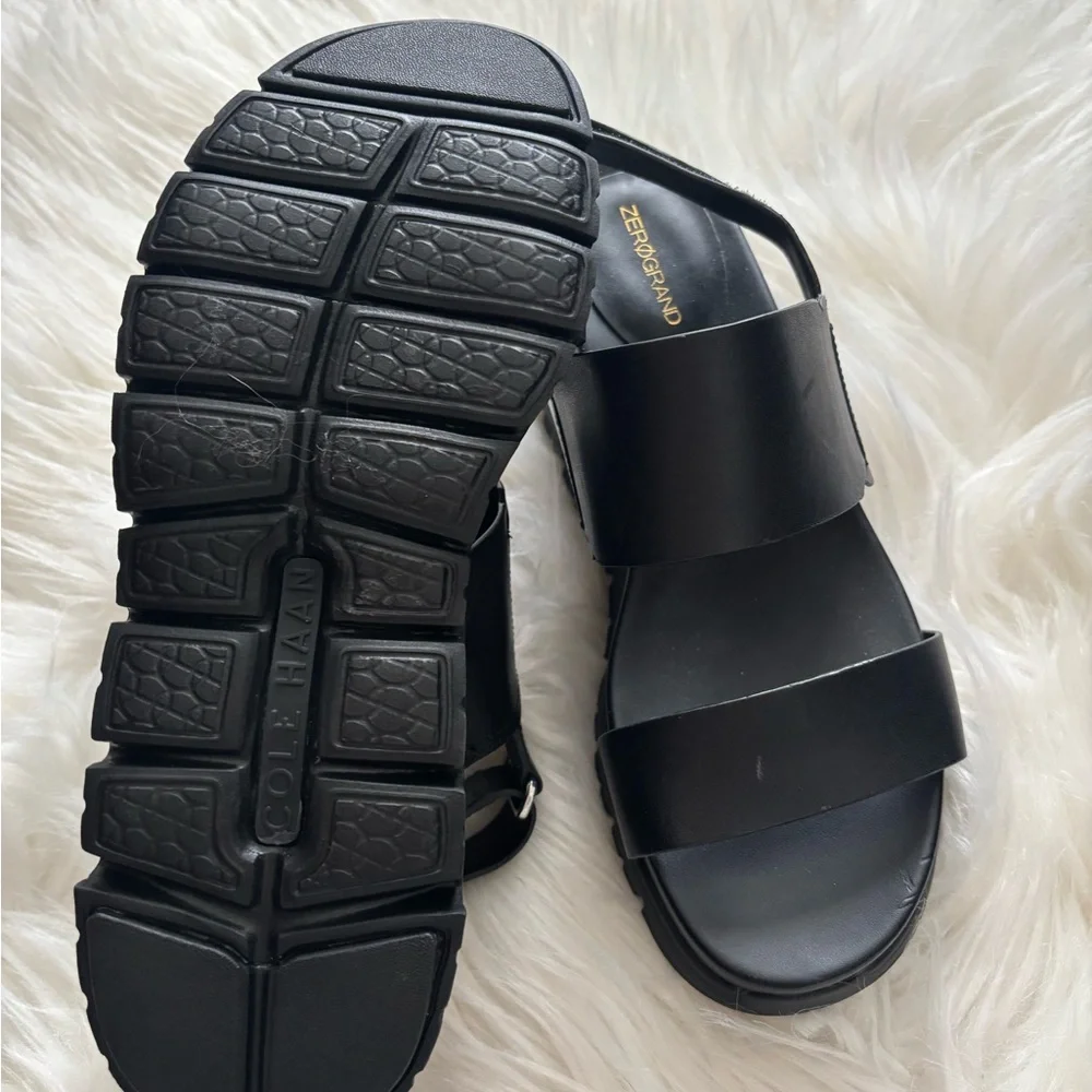 Cole Haan Black Sandals with Sleek Minimalist Design - Picture 3 of 4